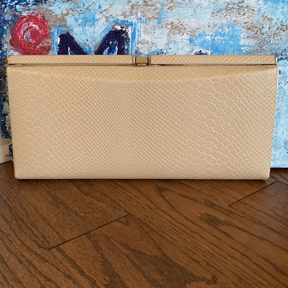 Vintage Cream Framed Underarm Evening Bag Britain